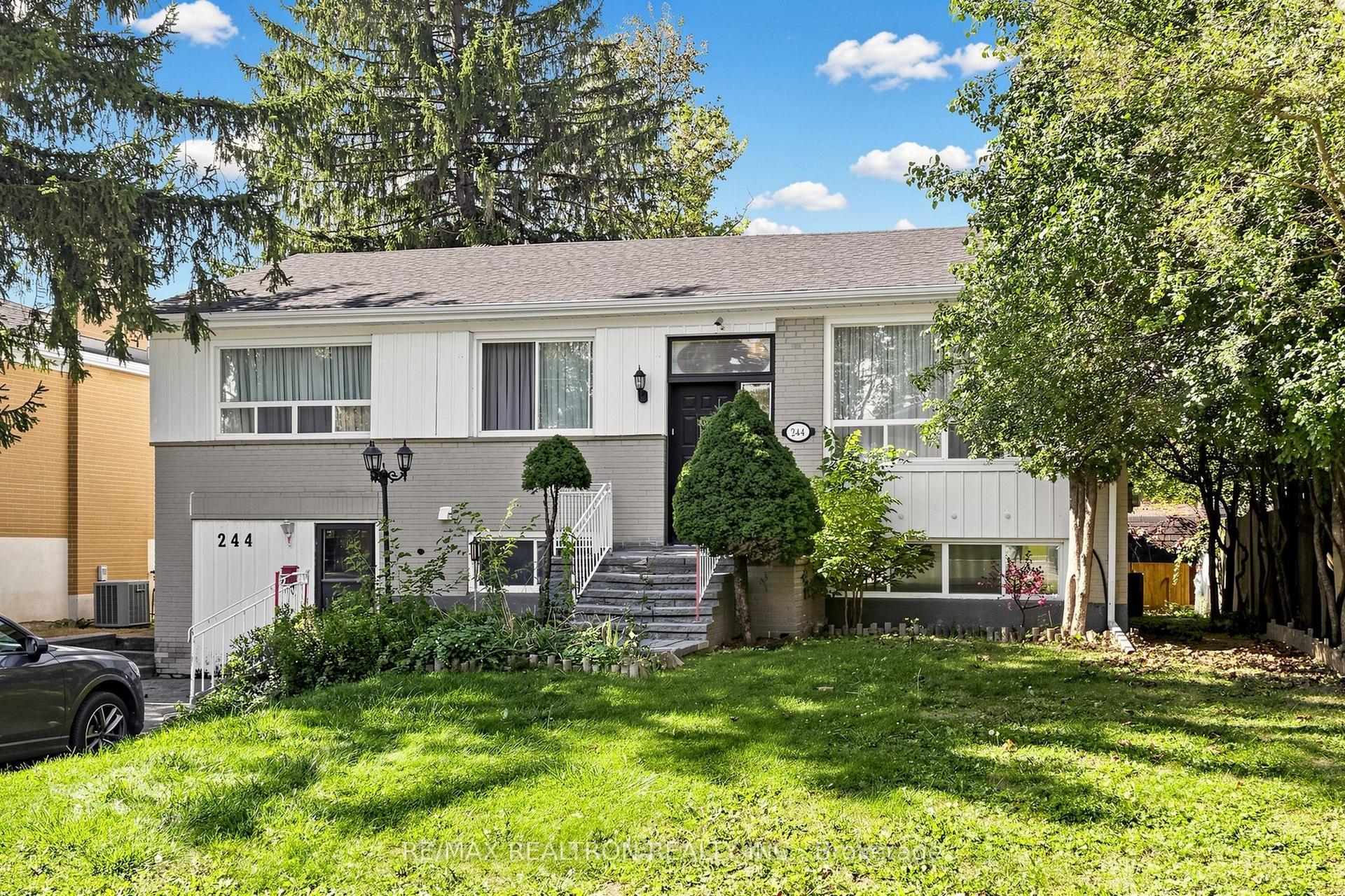 244 Tampico Road Main #Main, Richmond Hill — Detached for lease, photo 1
