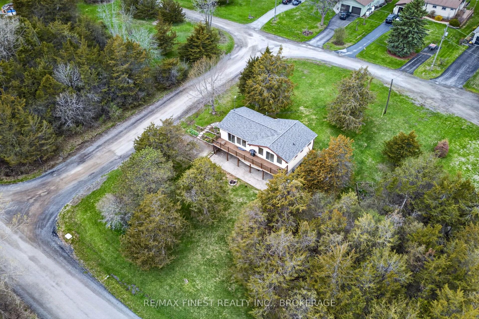 8 Sunrise Court, Prince Edward County — Detached for sale, photo 1