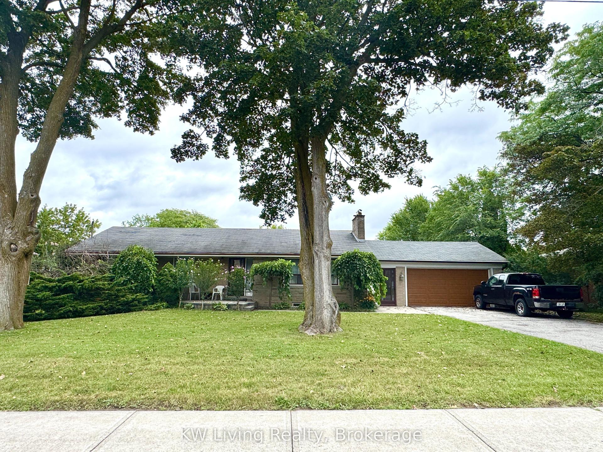 65 Glen Watford Drive, Toronto — Detached for sale, photo 1