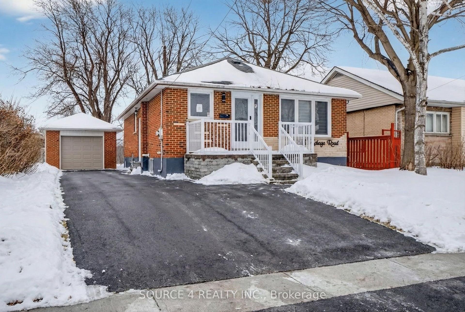 243 Malaga Road — photo 1