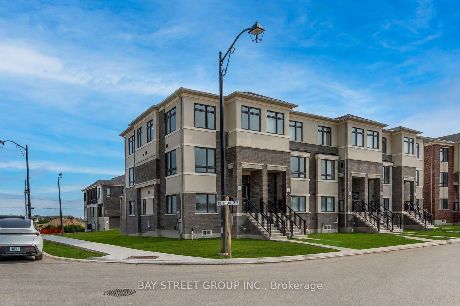 2 A Big Willow Crescent, Richmond Hill — Townhouse for lease, photo 1