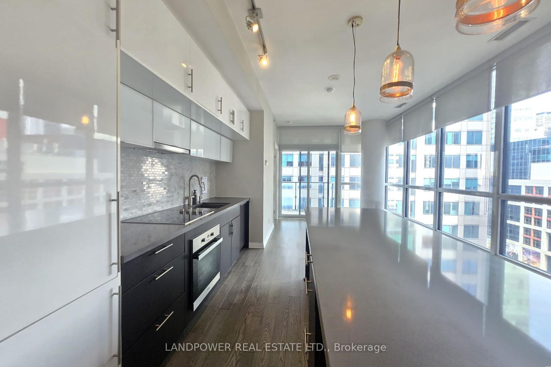 8 Mercer Street 1405 #1405 — photo 1