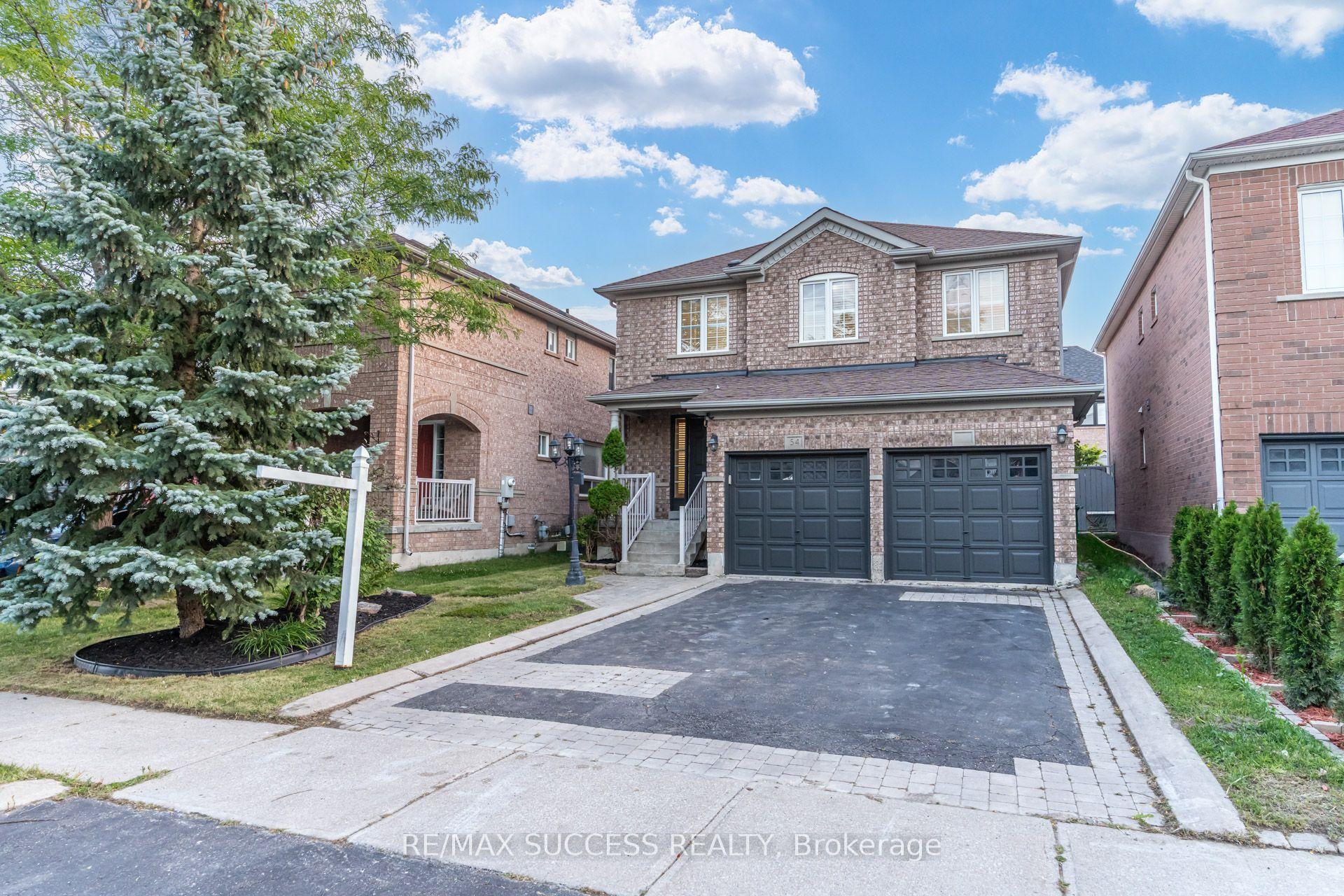 54 Ferncroft Place, Brampton — Detached for sale, photo 1