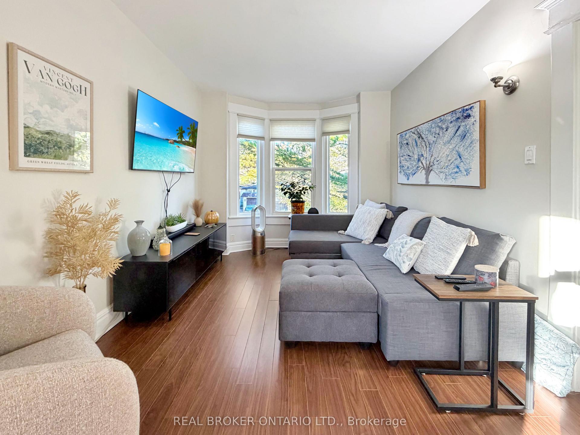 79 Blantyre Avenue upper #upper, Toronto — Detached for lease, photo 1