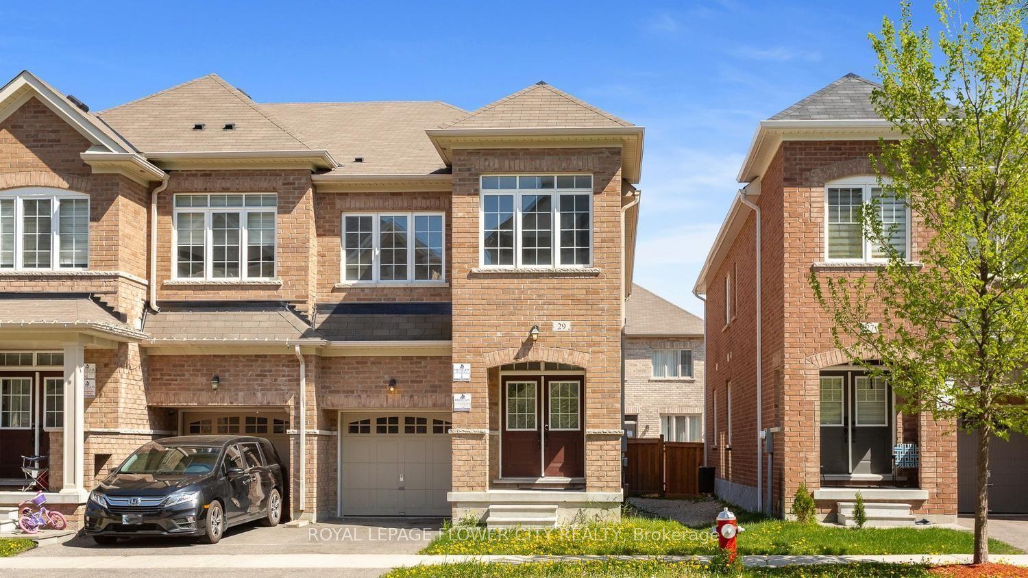 29 Backwater Trail, Brampton — Townhouse for sale, photo 1