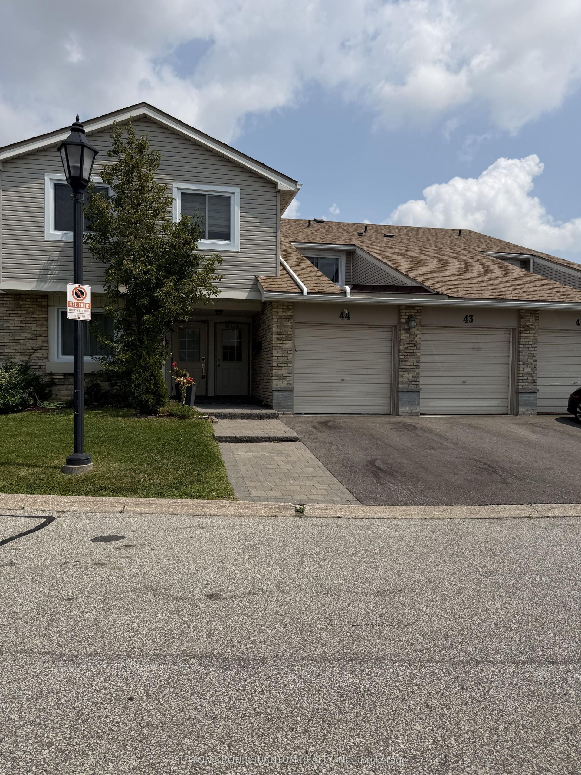 6777 Formentera Avenue 42 #42, Mississauga — Condo Town for sale, photo 1