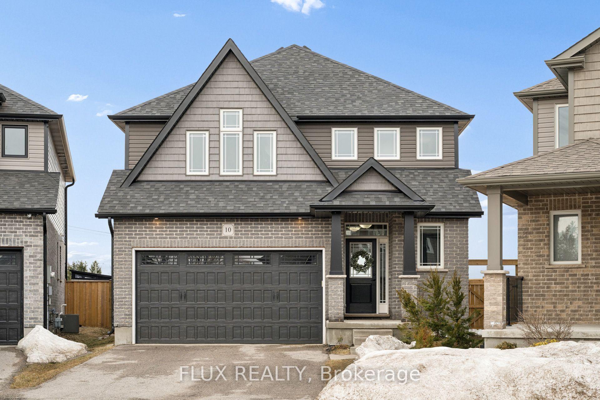10 Sparrow Crescent — photo 1