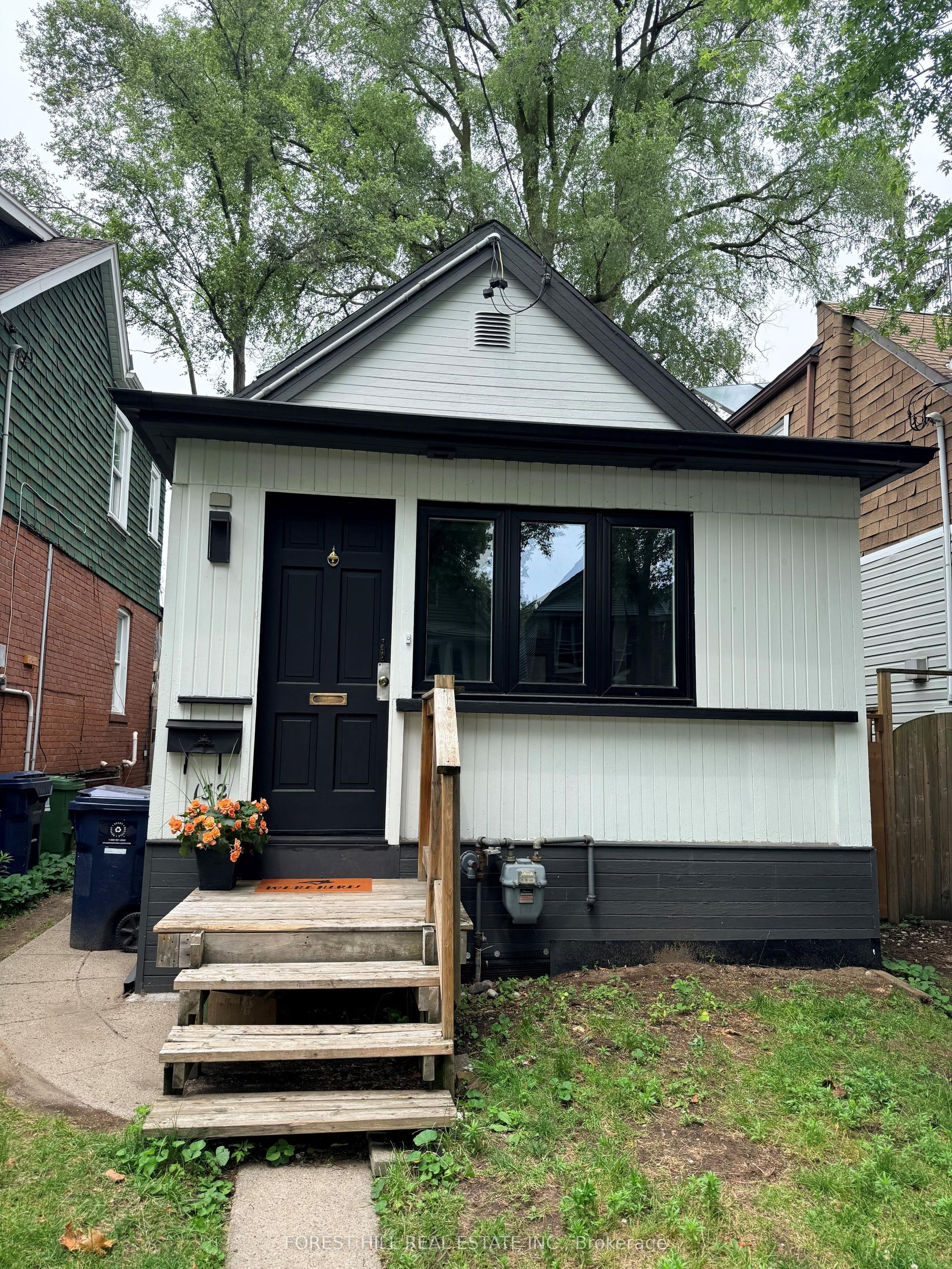 132 Hazelwood Avenue, Toronto — Detached for lease, photo 1