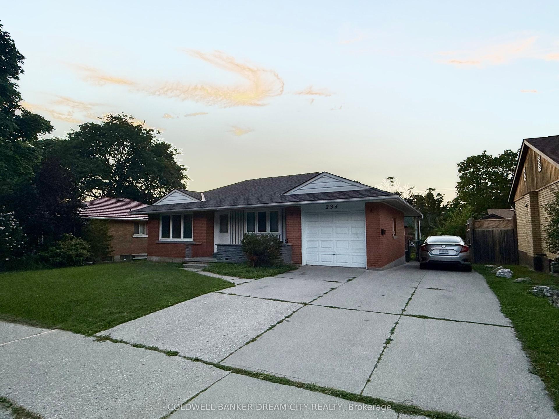 234 Erb Street, Waterloo — Detached for lease, photo 1