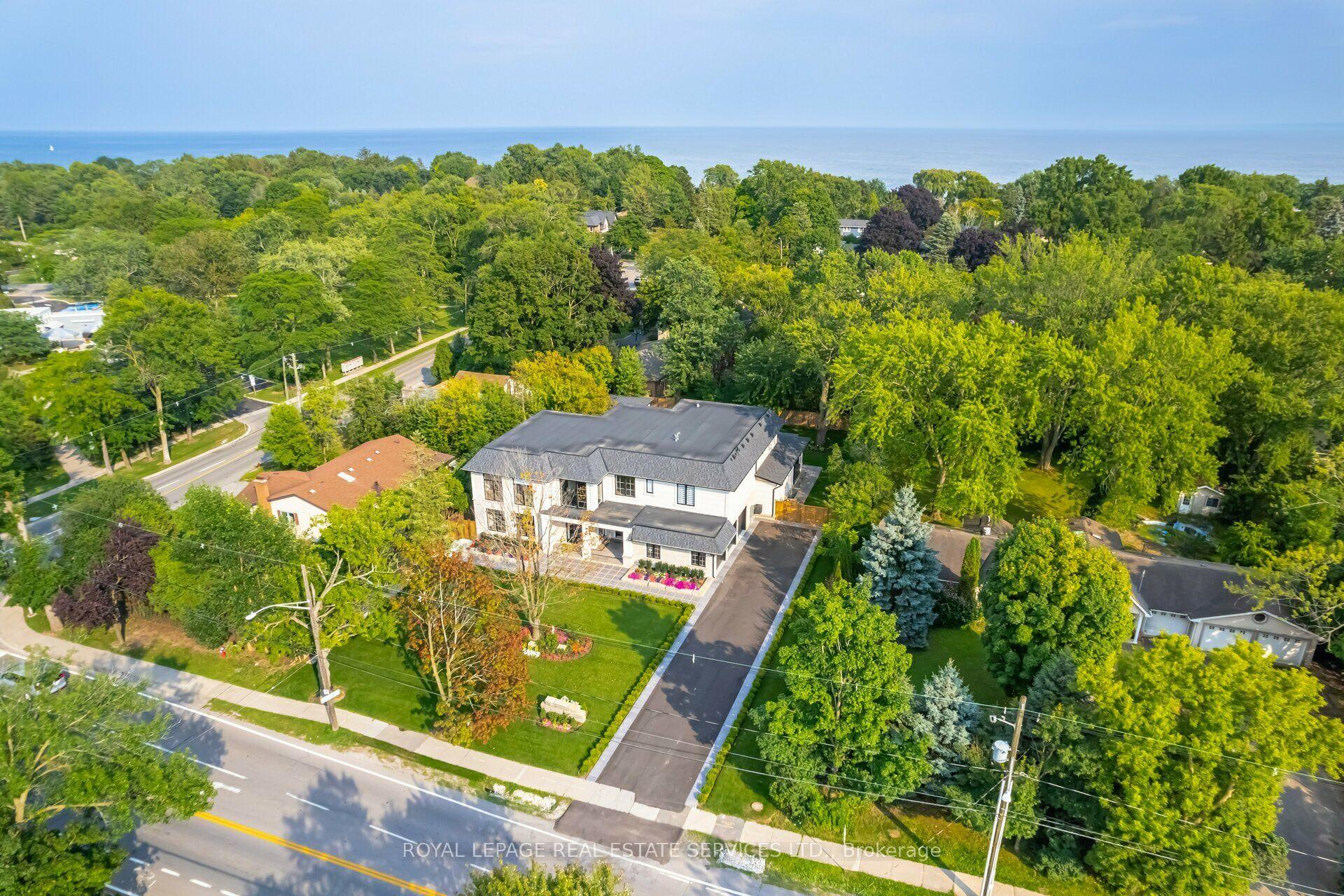 2014 Lakeshore Road W — photo 1