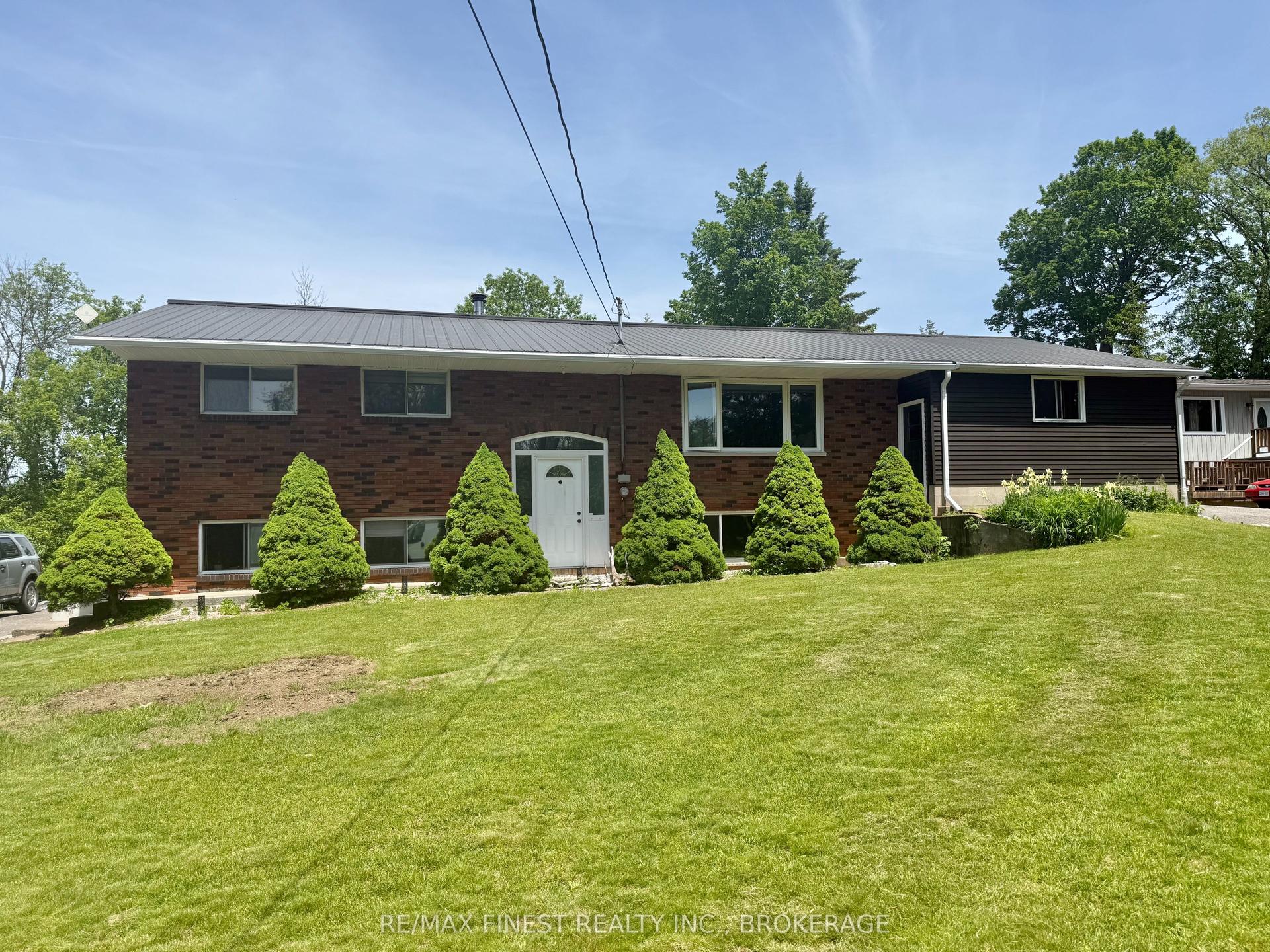 4333 Maple Drive — photo 1