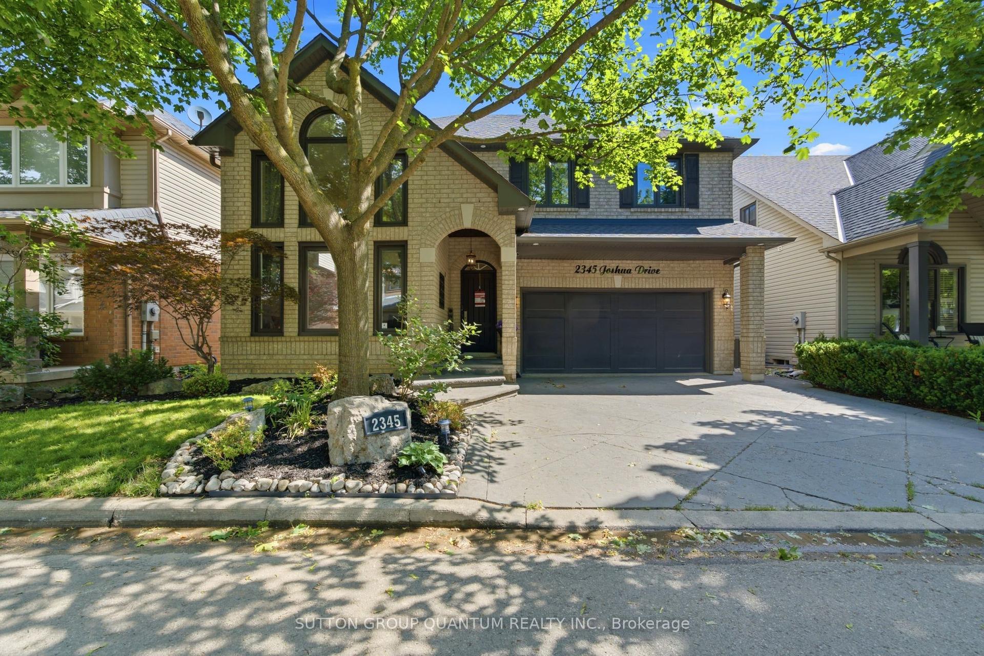 2345 Joshua Drive, Burlington — Detached for sale, photo 1