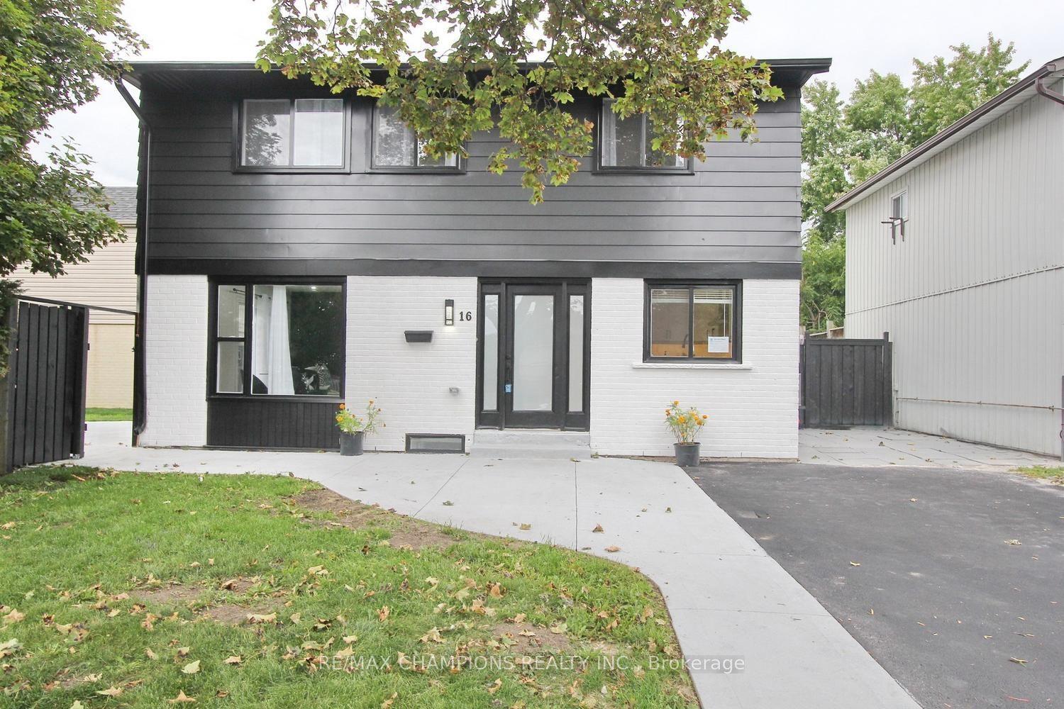 16 Glencairn Square, Brampton — Detached for sale, photo 1