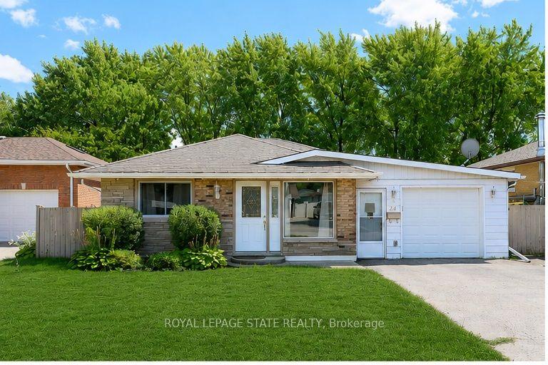 24 Oxford Street, Brantford — Detached for sale, photo 1