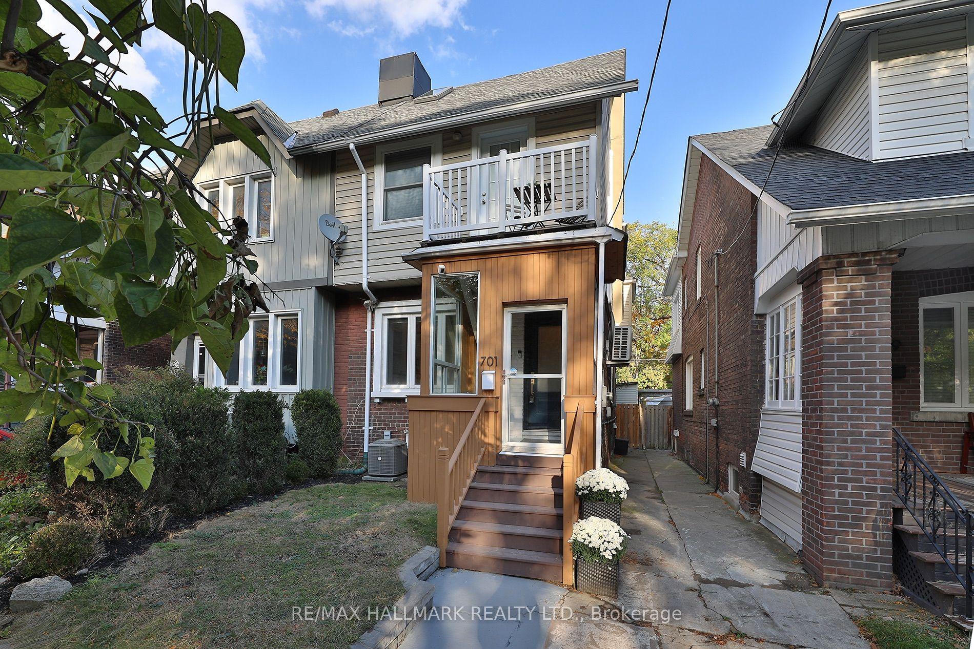 701 Greenwood Avenue, Toronto — Semi-Detached for sale, photo 1