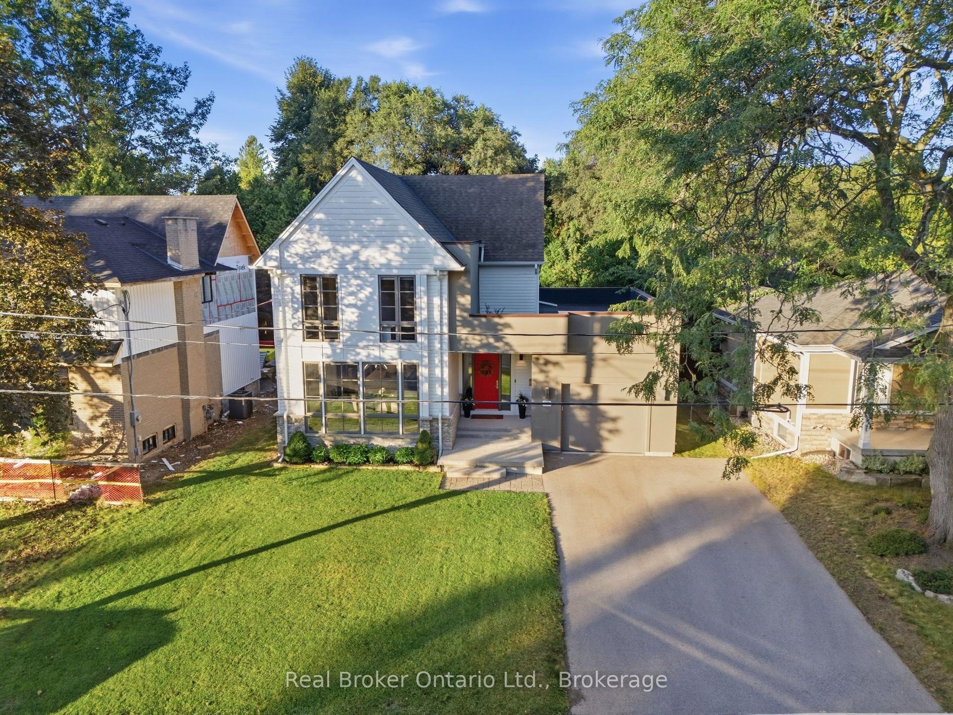 630 George Street, Burlington — Detached for sale, photo 1