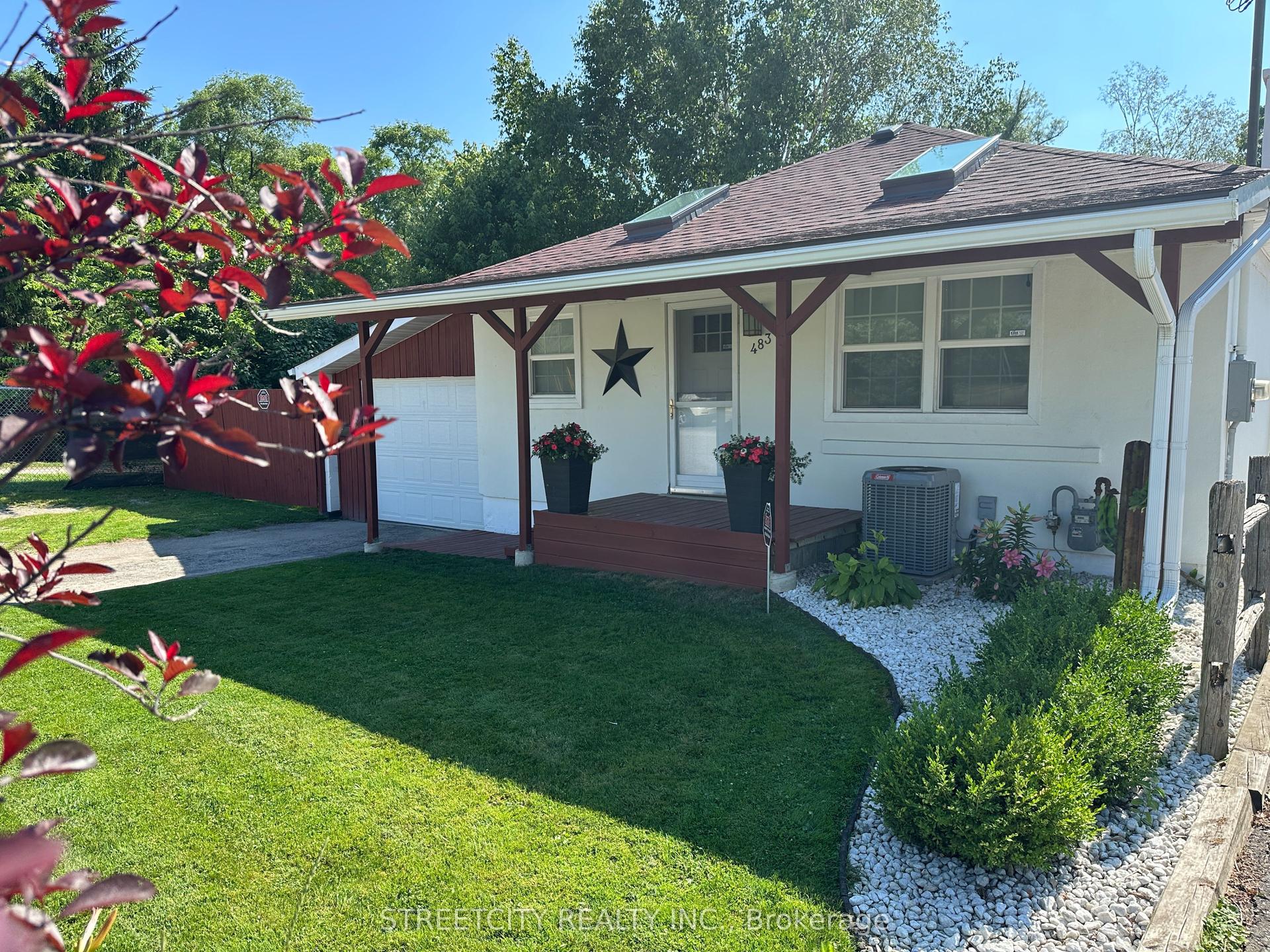 483 CLARKE Road — photo 1