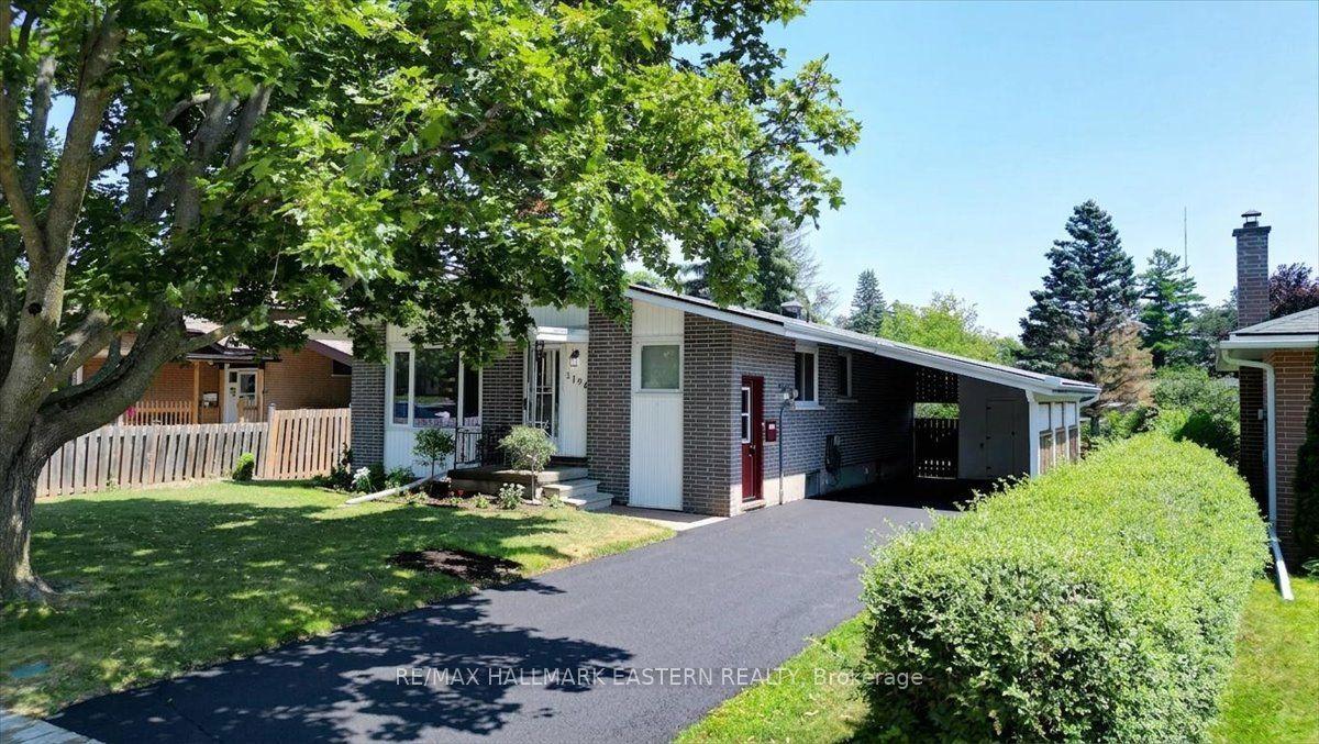 1194 Milburn Street, Peterborough — Detached for sale, photo 1