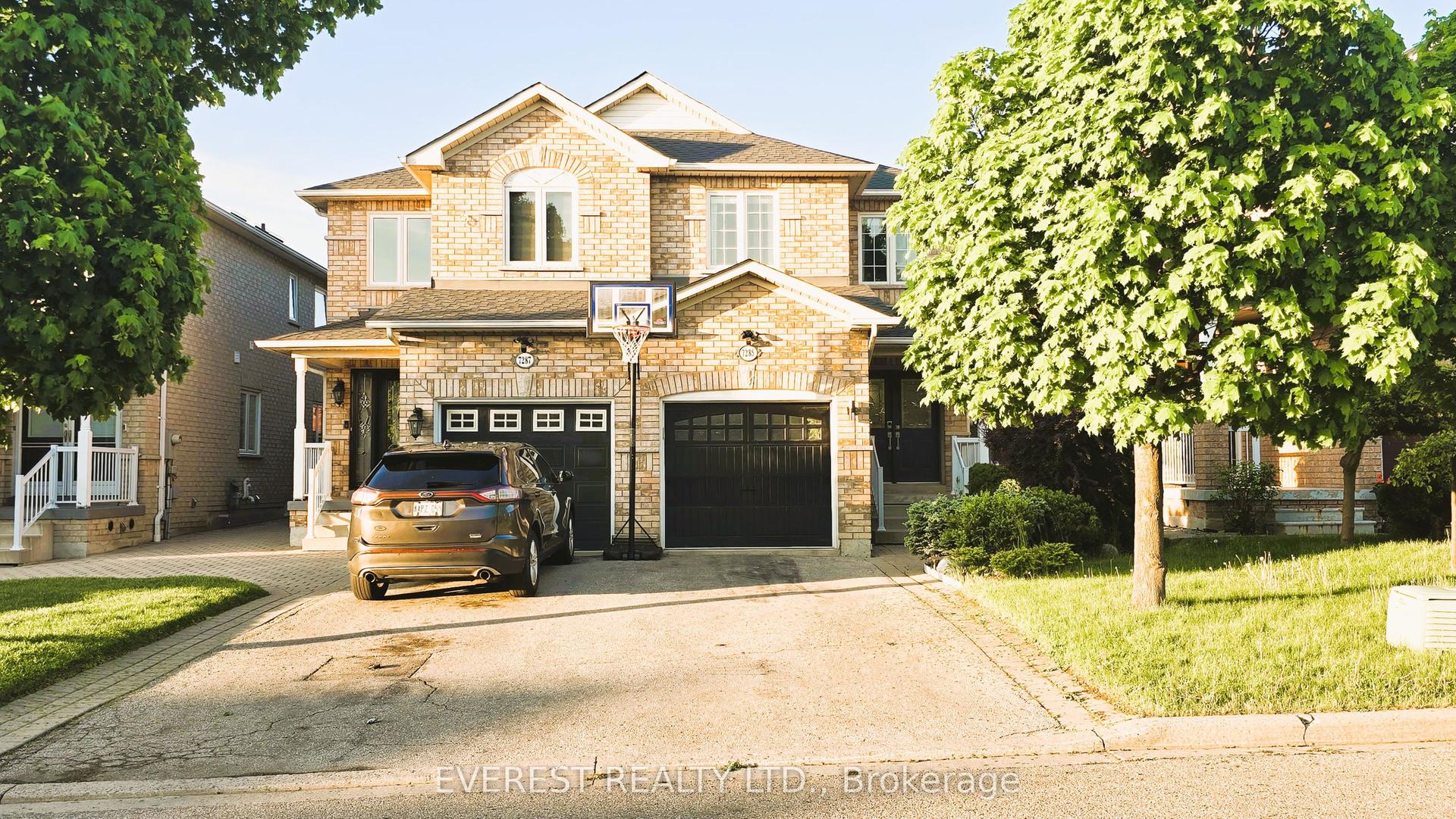 7285 Gagliano Drive — photo 1