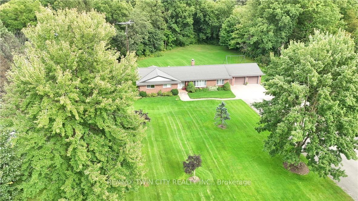 1177 Perth Street, Wilmot — Detached for sale, photo 1