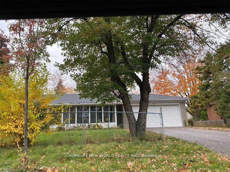 92 Fairglen Avenue, Toronto — Detached for sale, photo 1