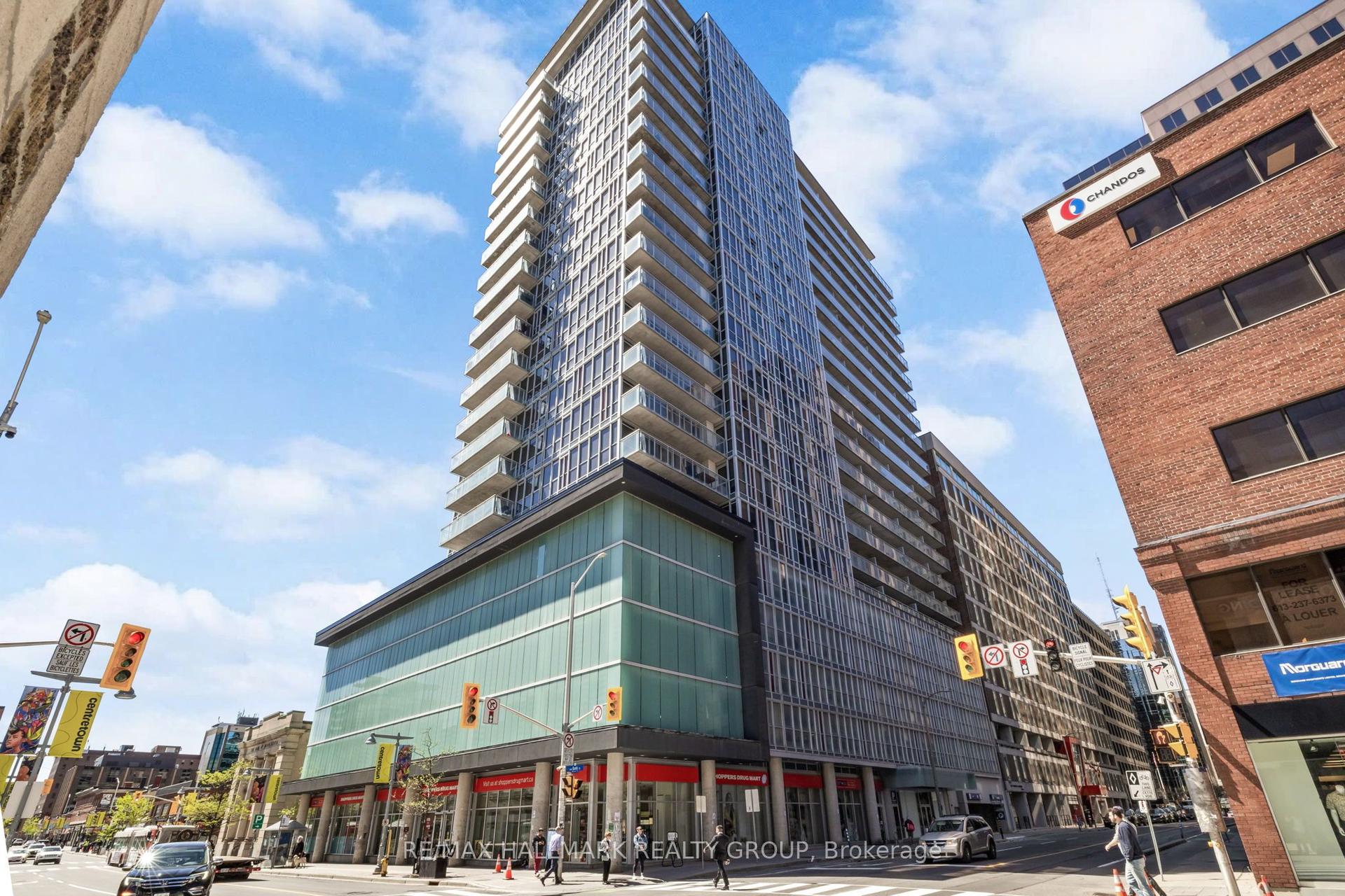 324 Laurier Avenue W 2207 #2207 — photo 1
