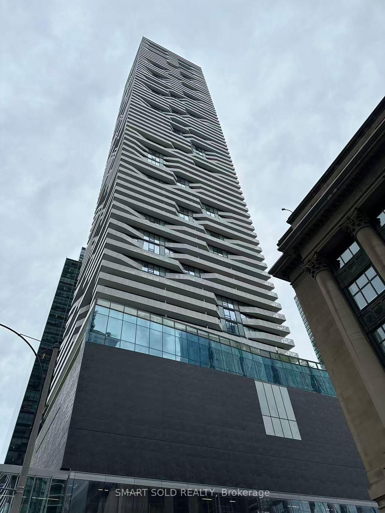 88 Harbour Street 3011 #3011, Toronto — Condo for lease, photo 1