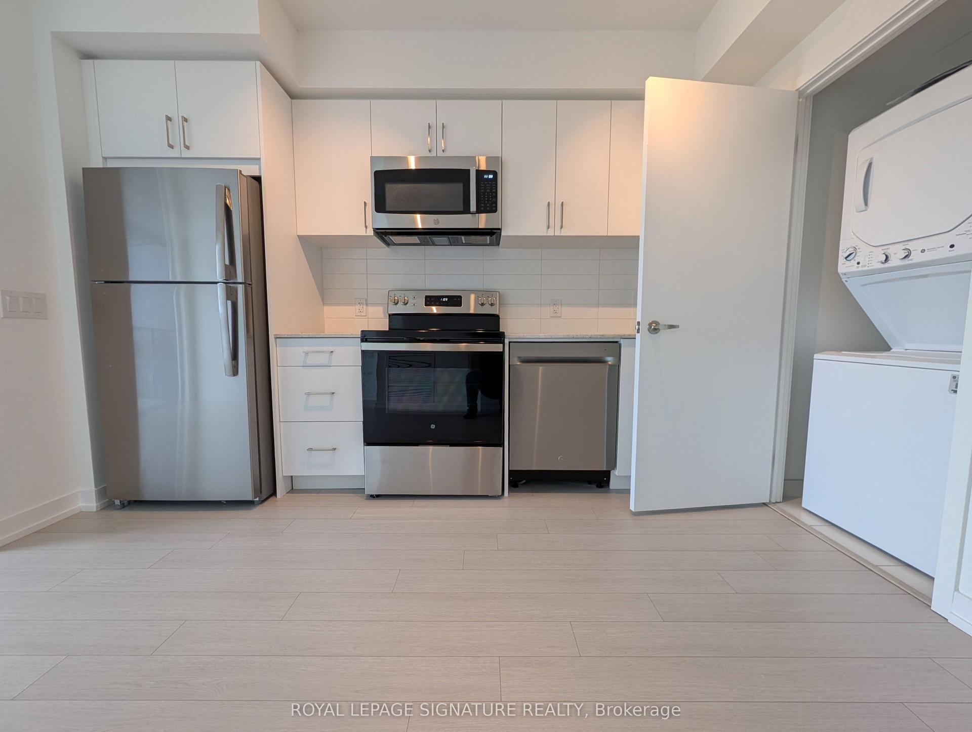 4010 Eglinton Avenue 1320 #1320, Toronto — Condo for lease, photo 1