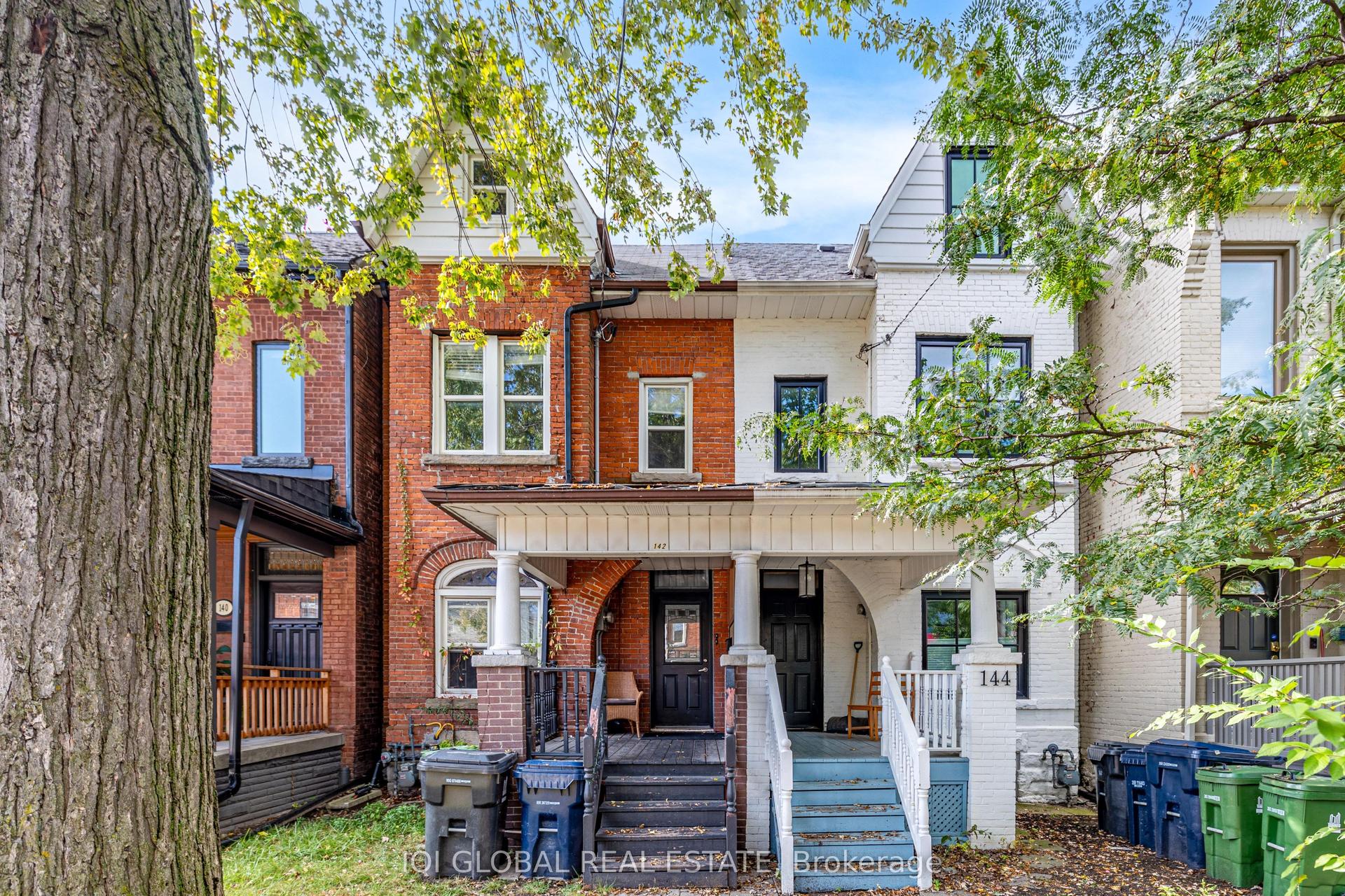 142 Grace Street Main #Main, Toronto — Semi-Detached for lease, photo 1