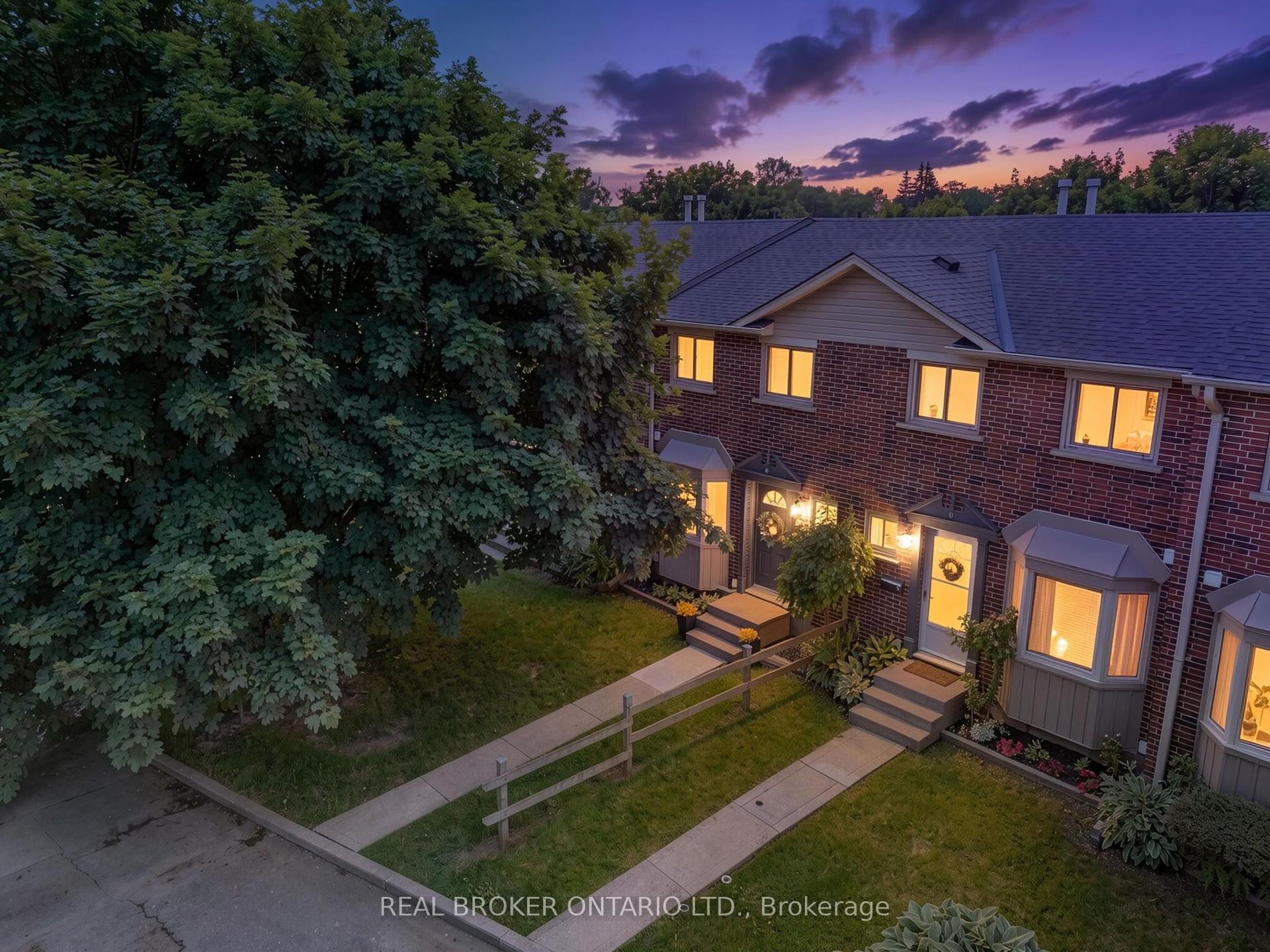 149 Brantwood Park Road D #D — photo 1