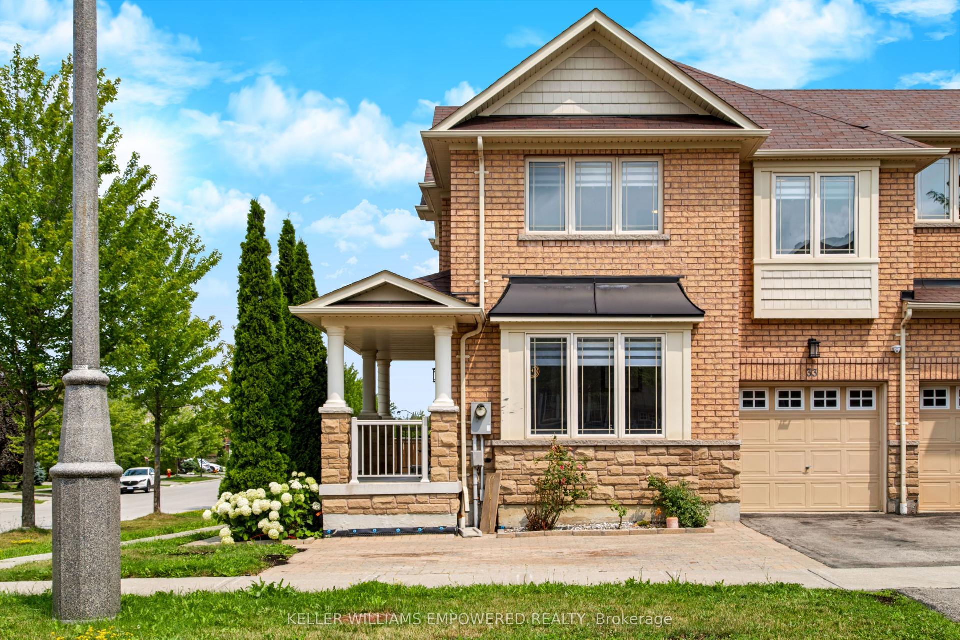 33 Winisk Street, Richmond Hill — Townhouse for sale, photo 1