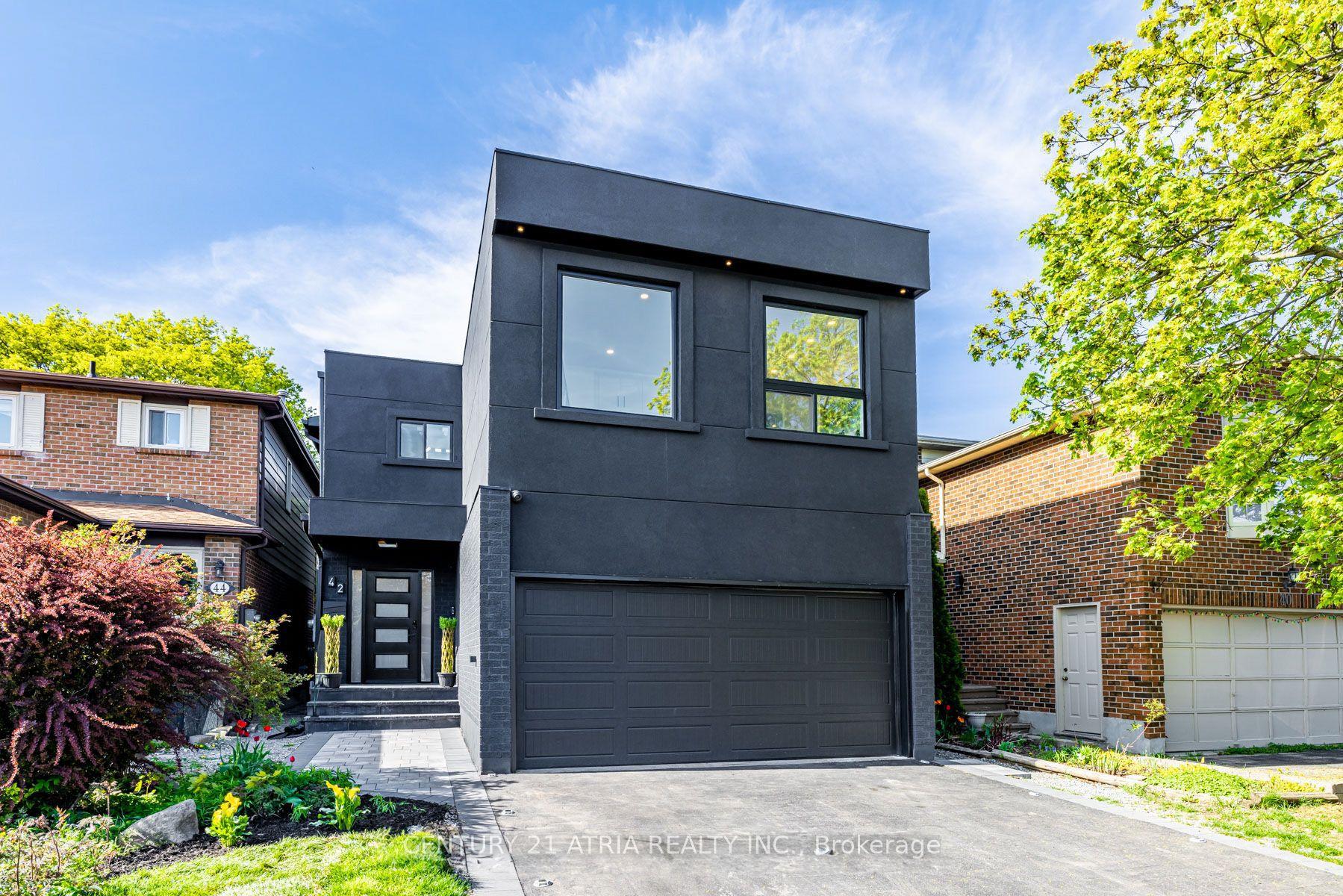 42 Coventry Court — photo 1