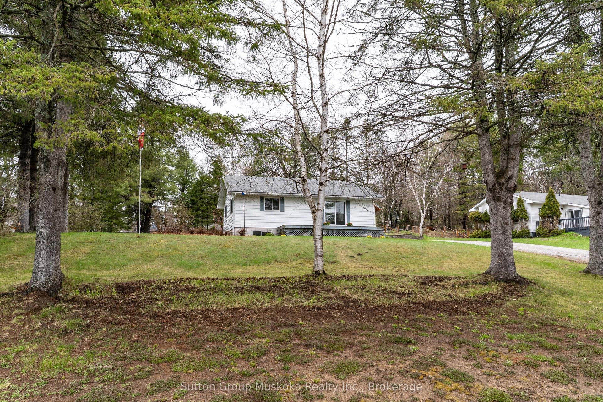 64 Spruce Drive — photo 1