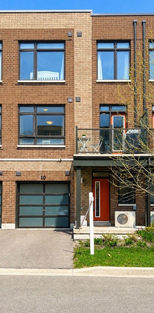 10 Tauton Street — photo 1