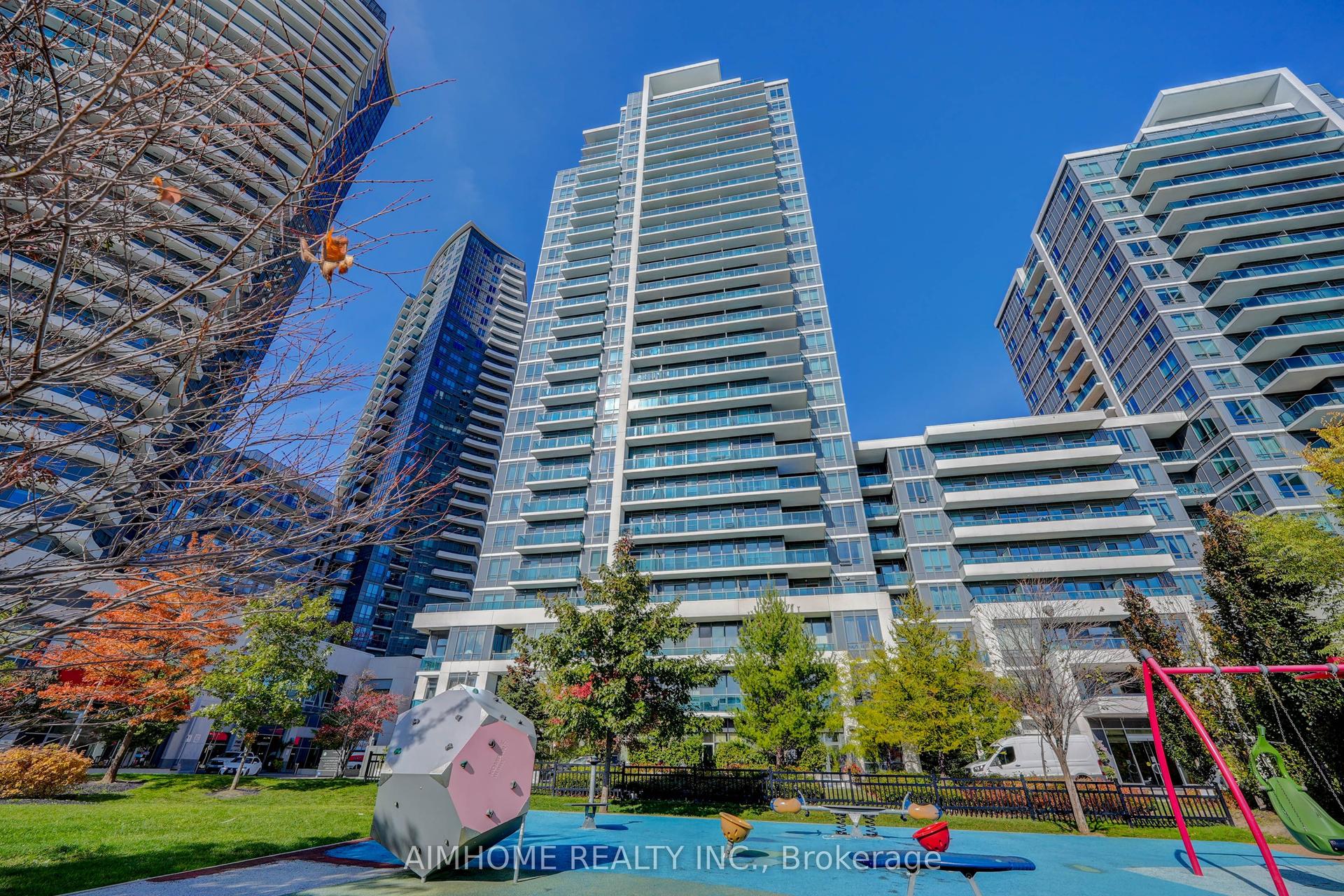 7165 Yonge Street 319 #319 — photo 1