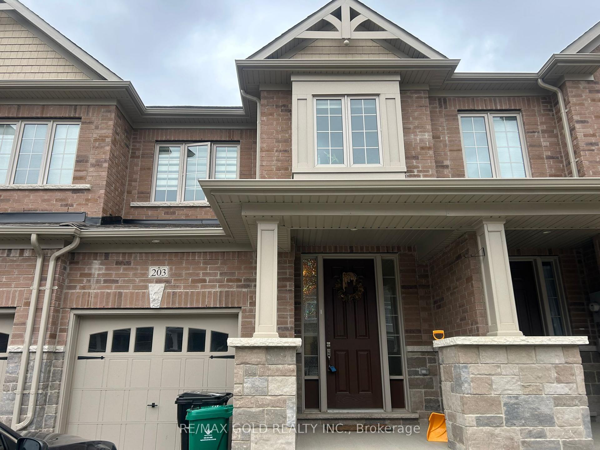 203 BROADACRE Drive — photo 1