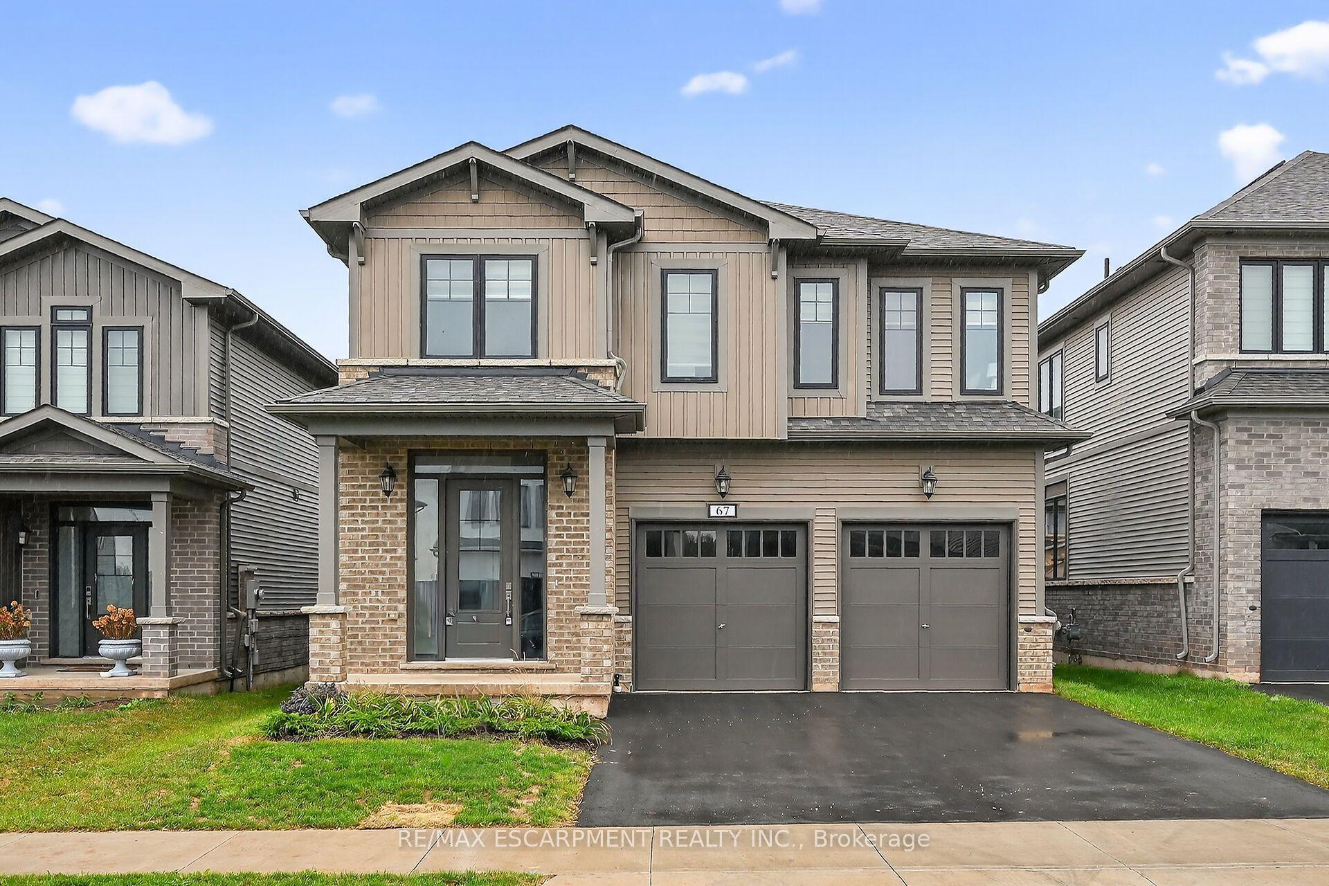 67 Starfire Crescent — photo 1