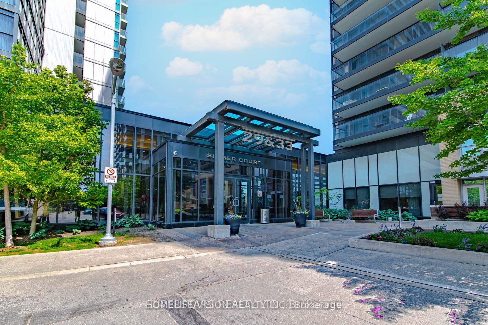 33 Singer Court 1606 #1606 — photo 1