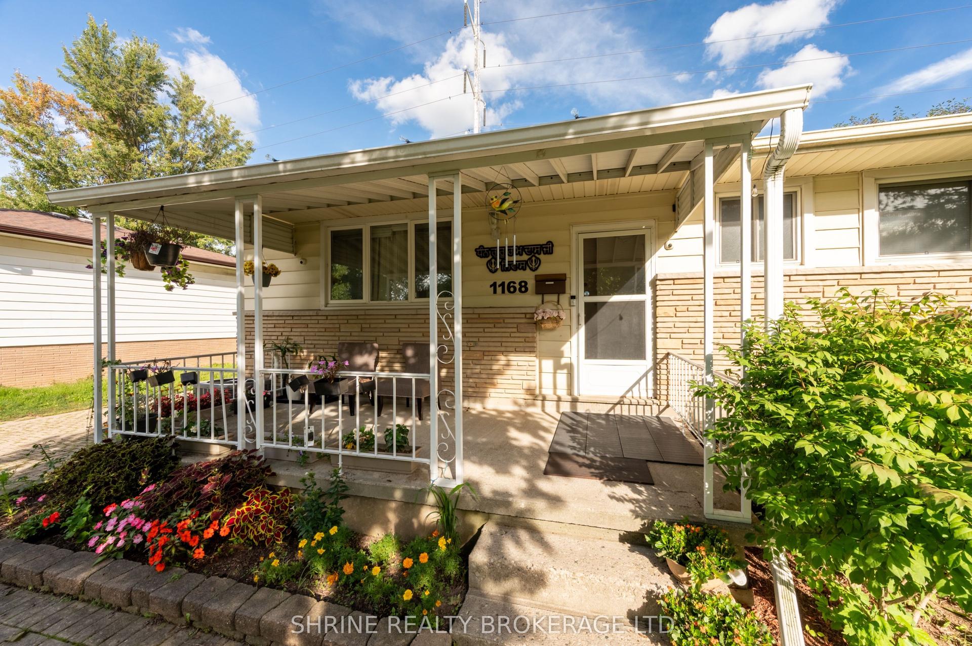 1168 Sorrel Road, London East — Detached for sale, photo 1