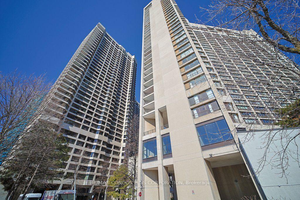 33 HARBOUR Square 2232 #2232, Toronto — Condo for sale, photo 1