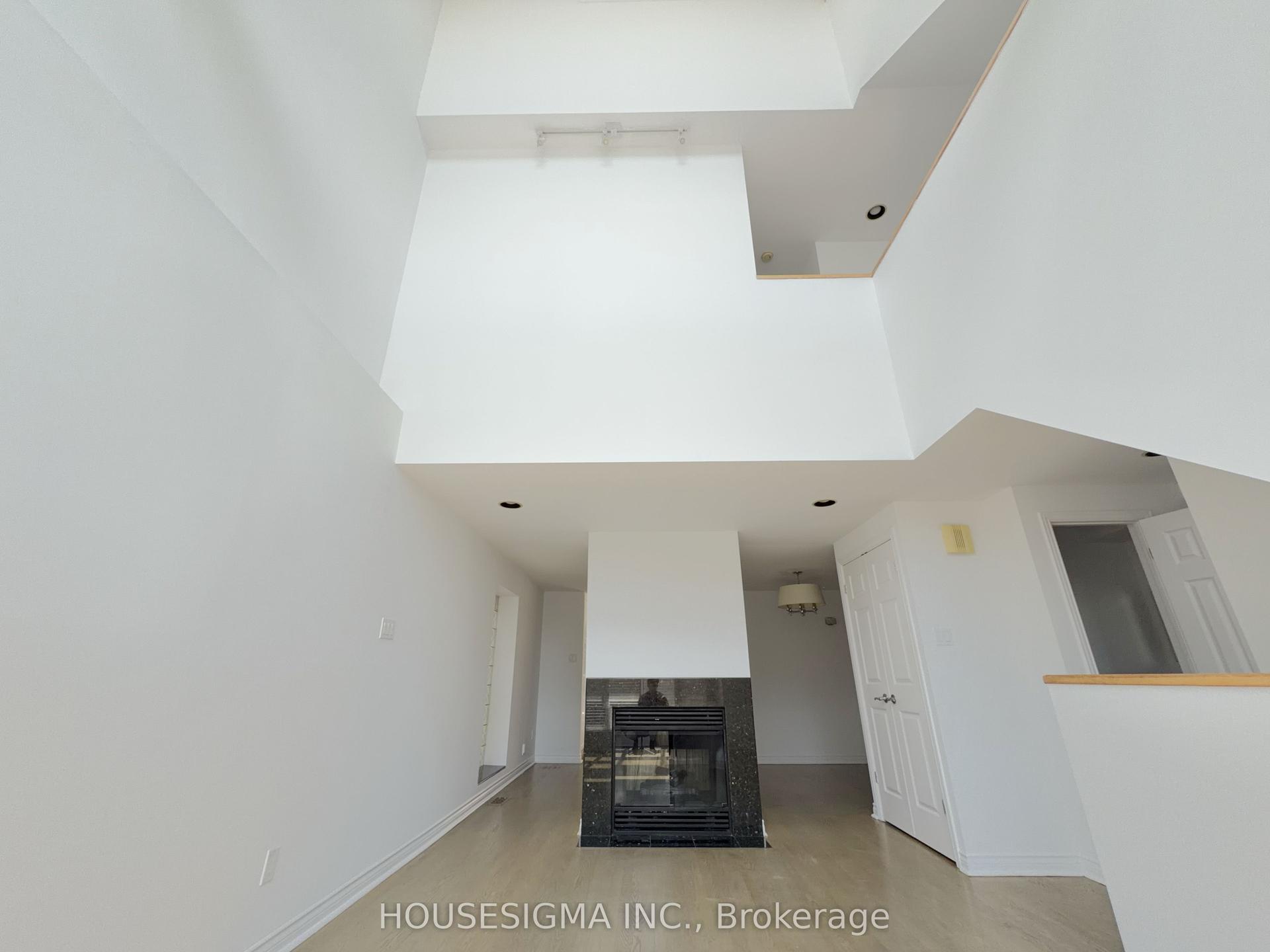 116 Cranbrooke Avenue Main #Main, Toronto — Detached for lease, photo 1