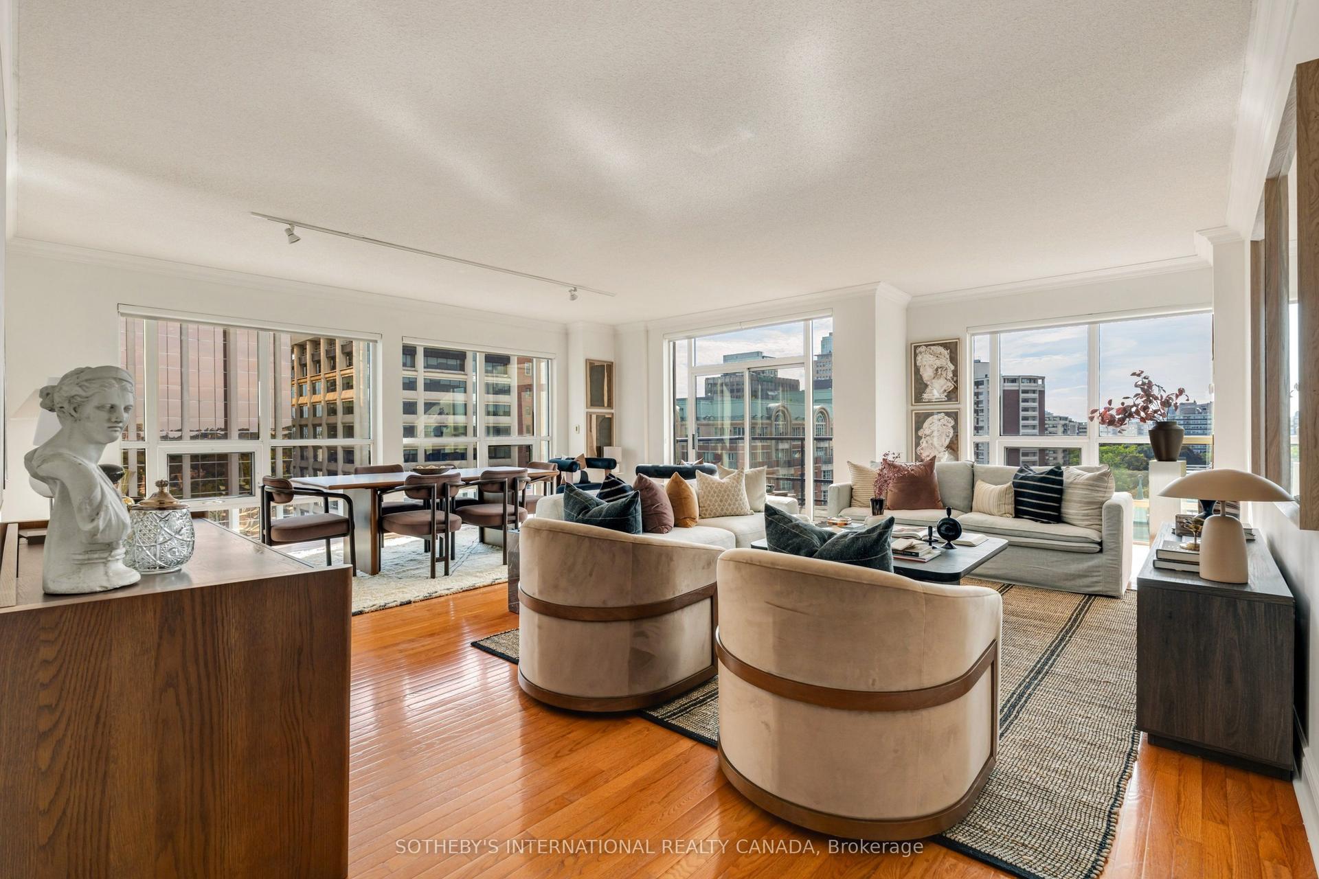 10 Delisle Avenue 1106 #1106, Toronto — Condo for sale, photo 1
