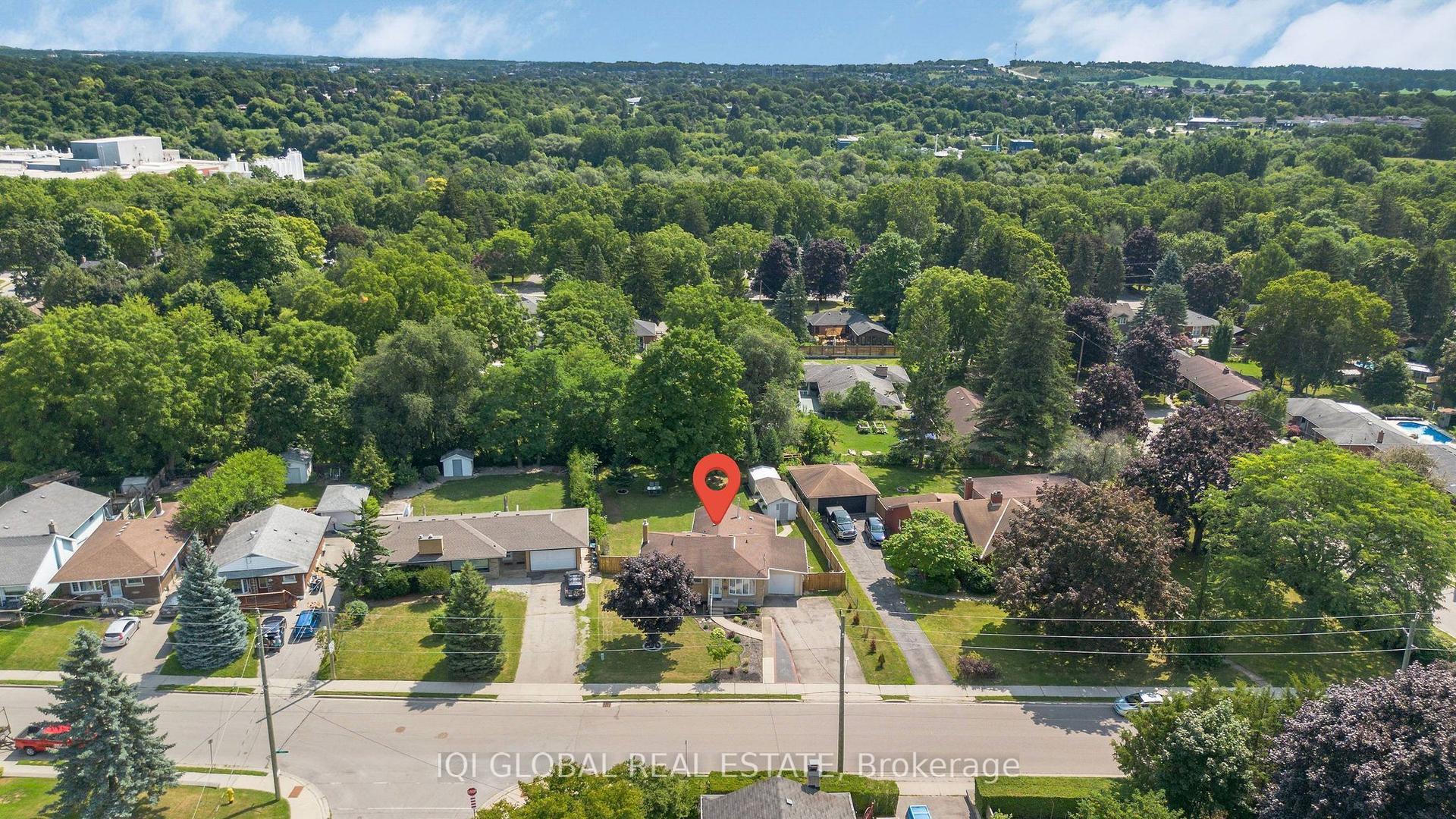 147 Tait Street, Cambridge — Detached for sale, photo 1