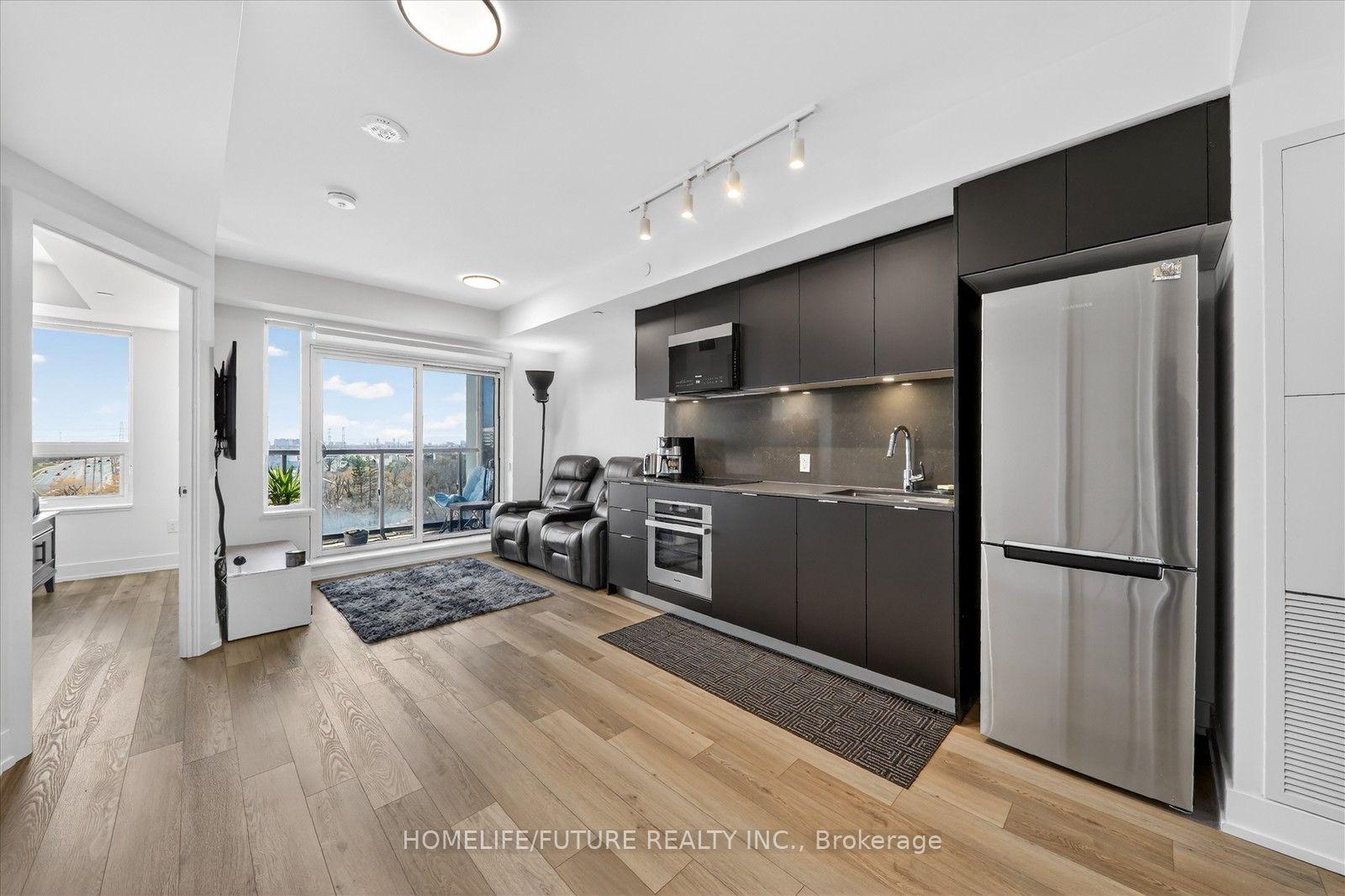 8 Cedarland Drive 1017 #1017, Markham — Condo for sale, photo 1