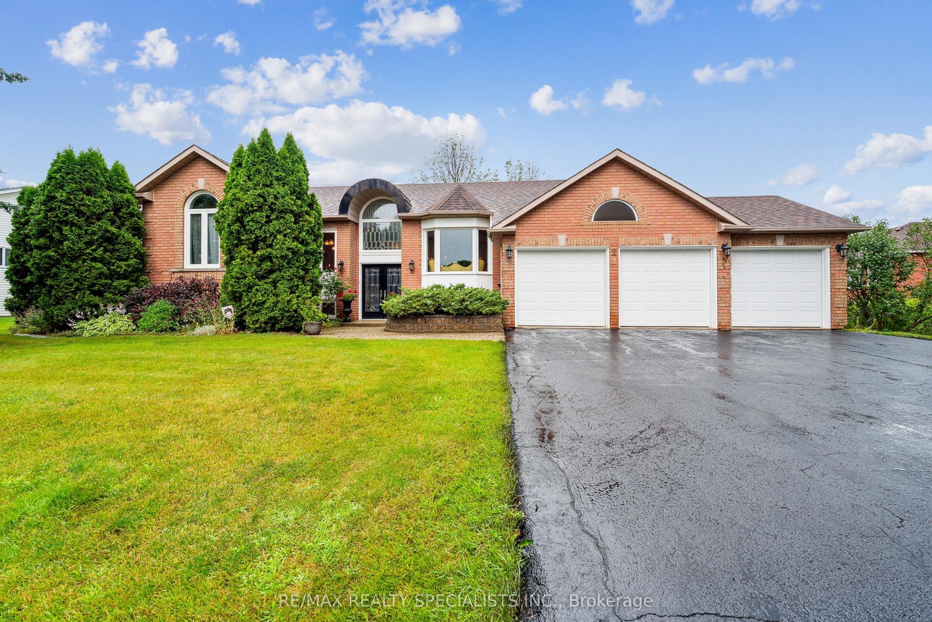 22 Lamont Creek Drive — photo 1
