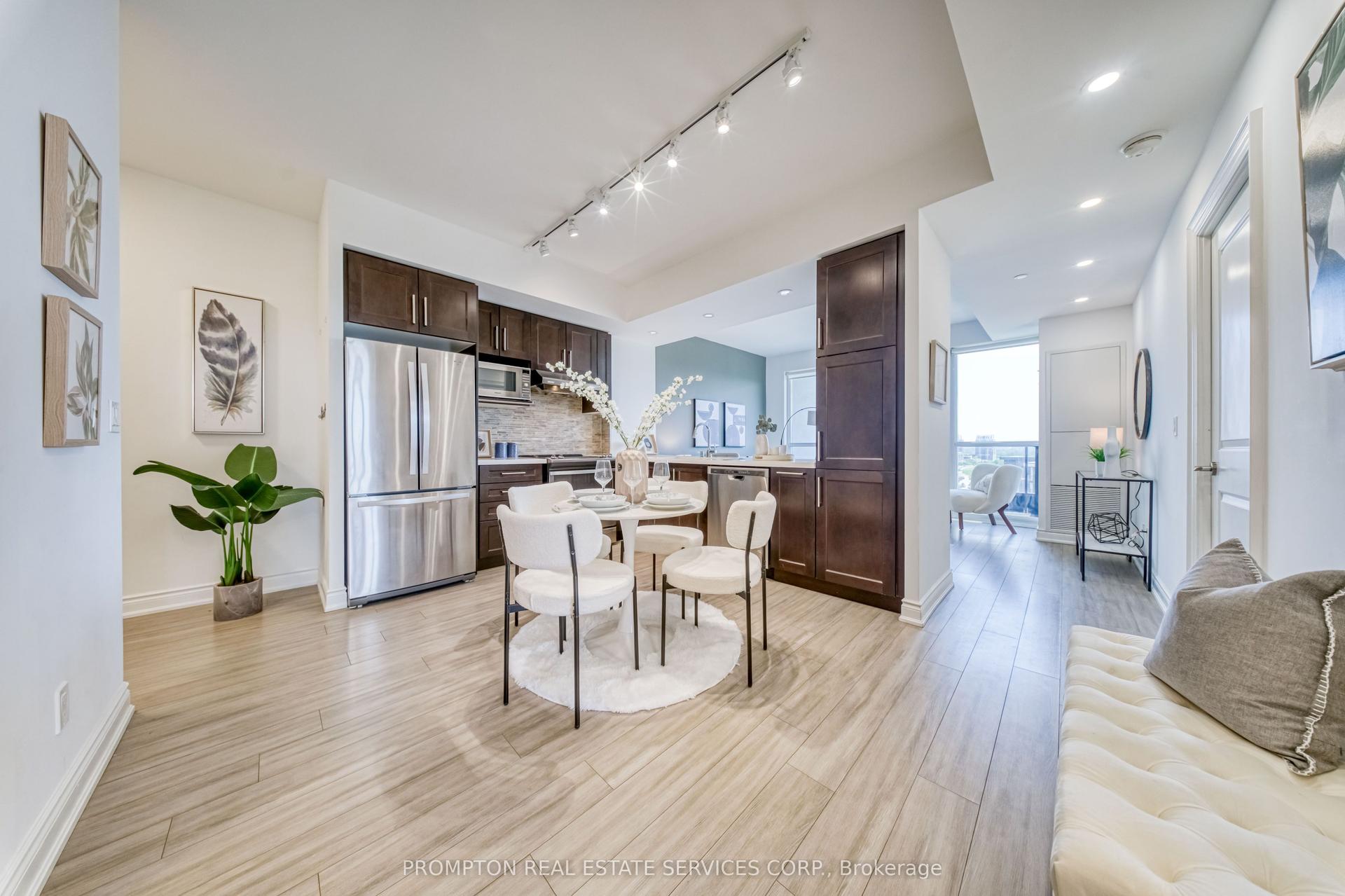 38 Cedarland Drive 1208 #1208 — photo 1