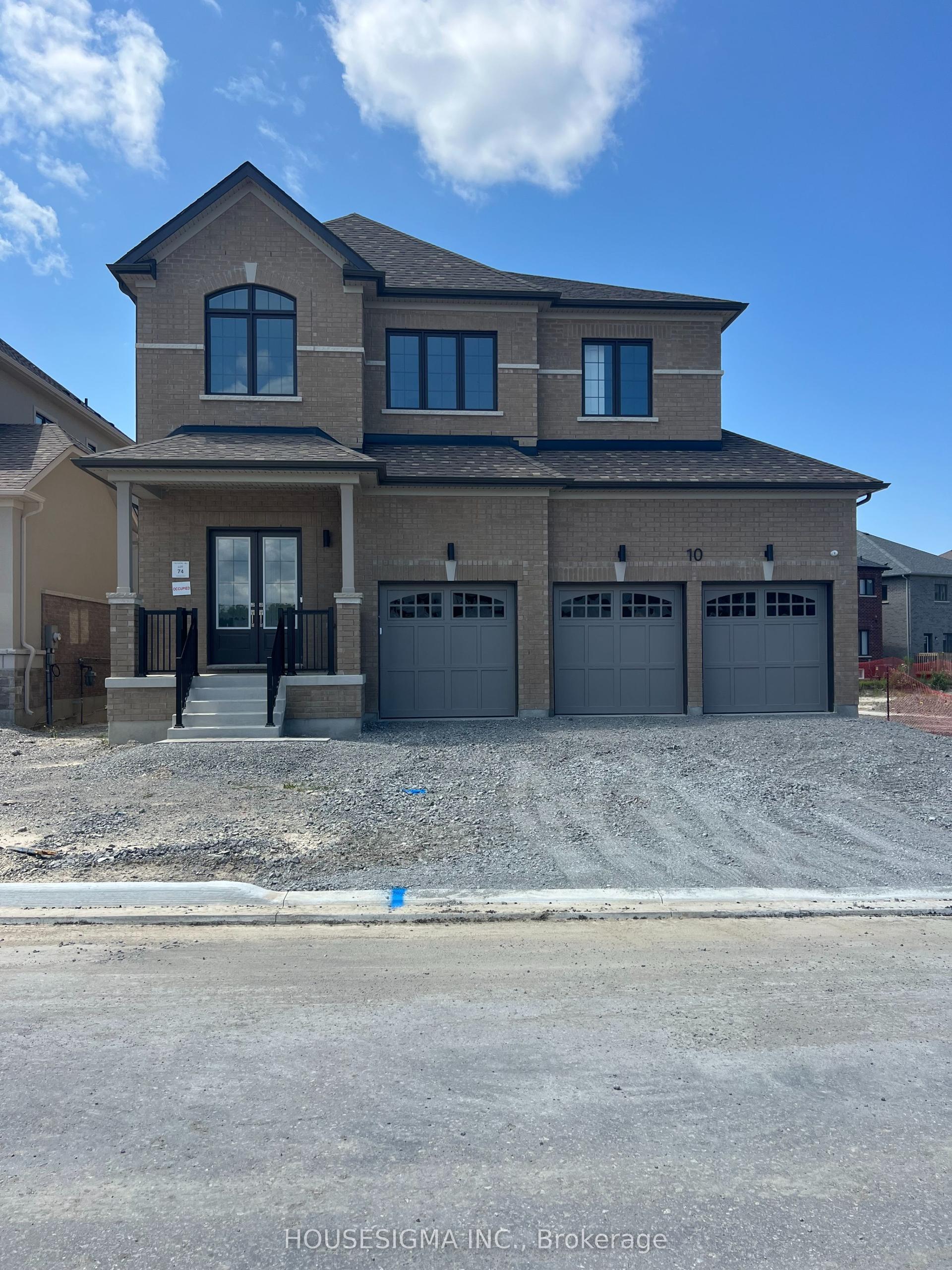 10 Max Bulmer Court, Georgina — Detached for lease, photo 1