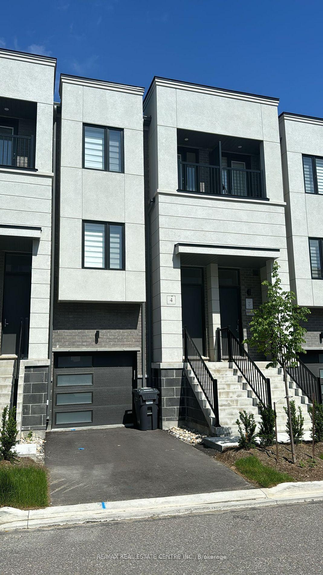 4 Heathrow Lane — photo 1