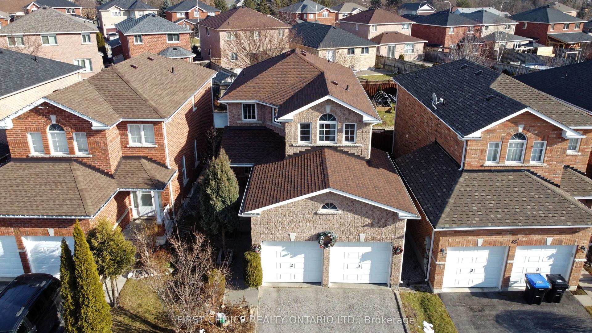 43 Buchanan Drive — photo 1