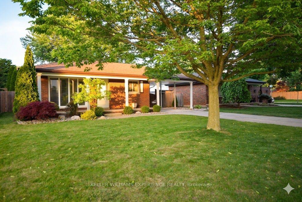 1290 Janisse Drive — photo 1